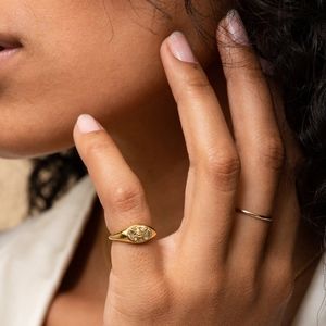 Mejuri Honey Mini Signet Ring
